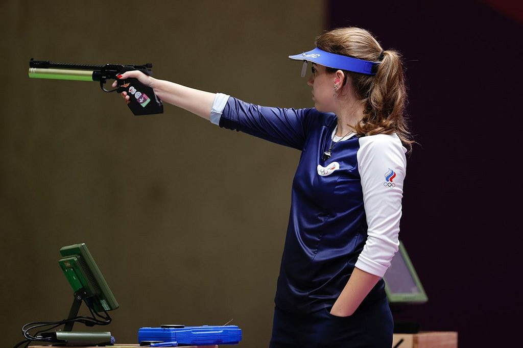 俄羅斯選手戴《巫師》貓學派徽章奪金 獵魔士狂喜 俄羅斯選手戴《巫師》貓學派徽章奪金 獵魔士狂喜