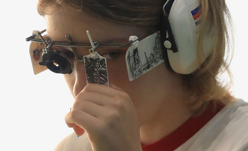 俄羅斯選手戴《巫師》貓學派徽章奪金 獵魔士狂喜 俄羅斯選手戴《巫師》貓學派徽章奪金 獵魔士狂喜