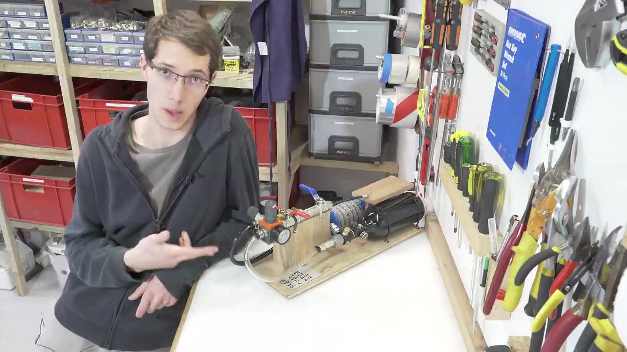 發燒友打造現實版”蛛網發射器“ 經過測試可用