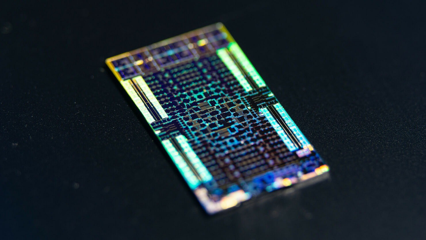 新圖像展示了PS5遊戲機Oberon SoC的高清細節 新圖像展示了PS5遊戲機Oberon SoC的高清細節