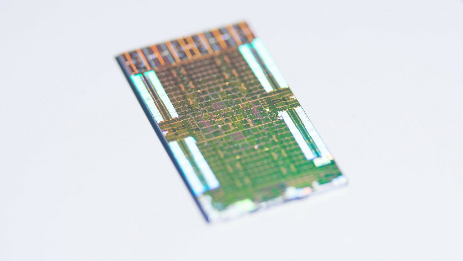 新圖像展示了PS5遊戲機Oberon SoC的高清細節 新圖像展示了PS5遊戲機Oberon SoC的高清細節