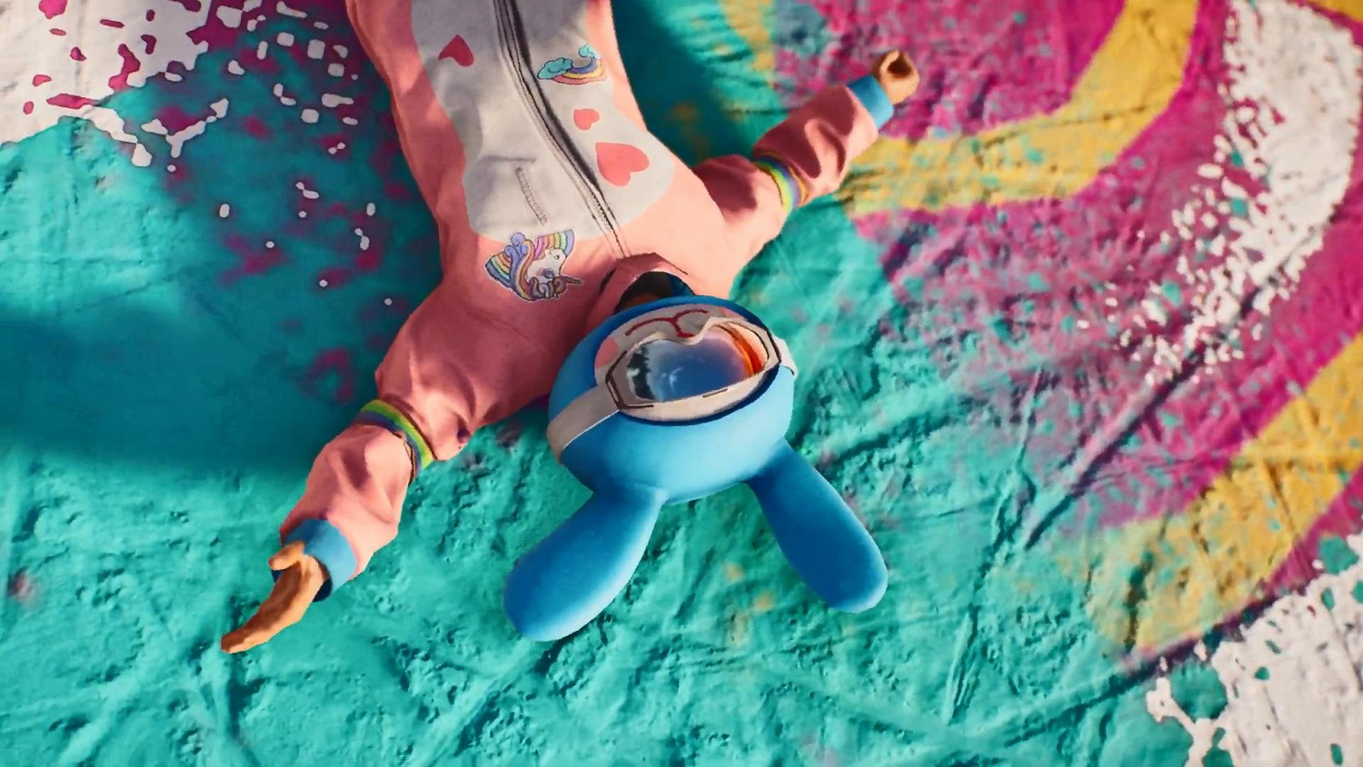 《極限國度》預購特典巴尼兔組合包展示 “猛男” 配色 《極限國度》預購特典巴尼兔組合包展示 “猛男” 配色