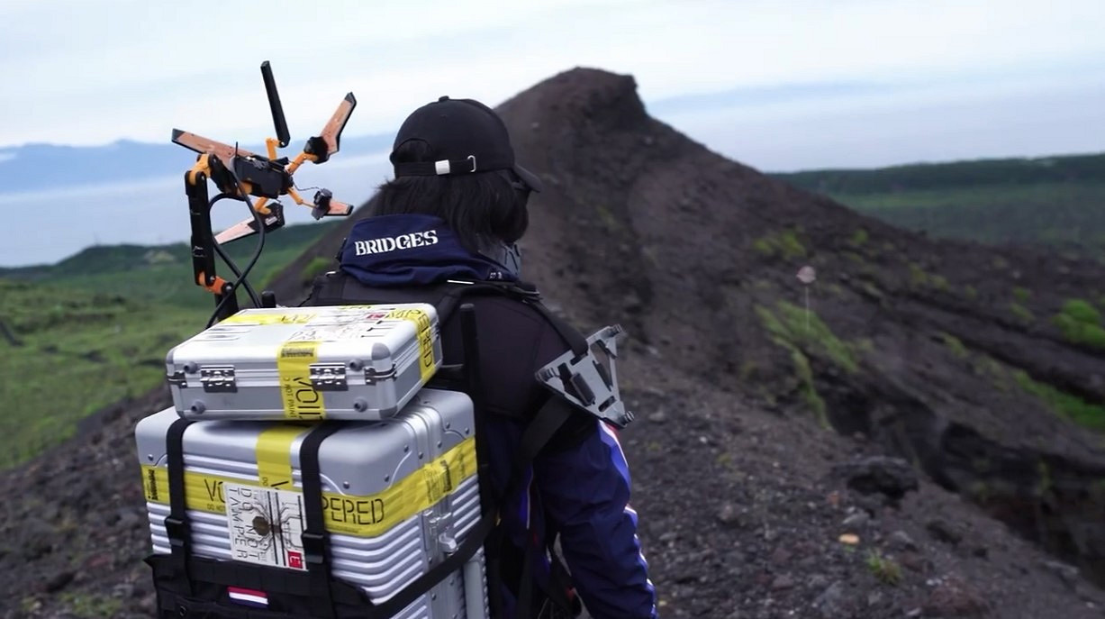 真人還原《死亡擱淺》不能說完全一致 只能說一模一樣 真人還原《死亡擱淺》不能說完全一致 只能說一模一樣