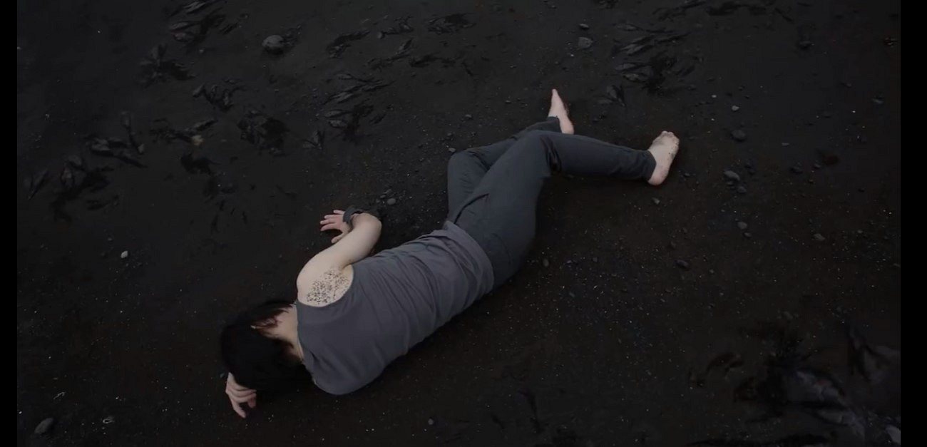 真人還原《死亡擱淺》不能說完全一致 只能說一模一樣 真人還原《死亡擱淺》不能說完全一致 只能說一模一樣