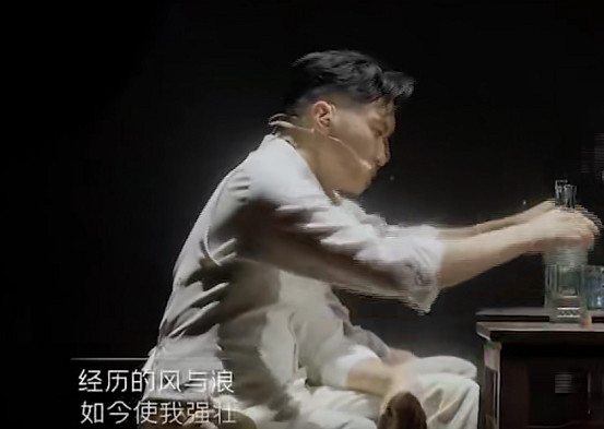 看《披荊斬棘的哥哥》有毒!快手嗨氏直播整活熱舞“大威天龍” 看《披荊斬棘的哥哥》有毒!快手嗨氏直播整活熱舞“大威天龍”