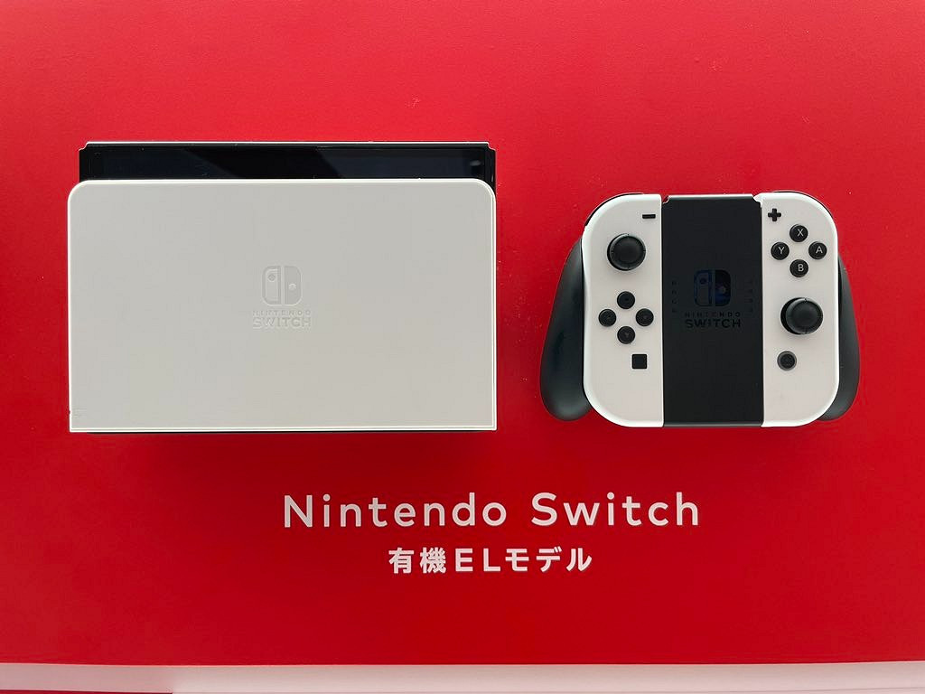 任天堂OLED Switch機型對外展示 首批真機照
