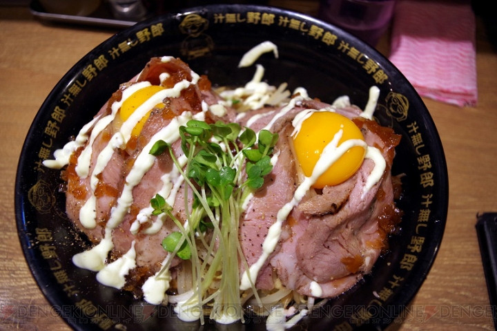 《閃亂神樂》新作連動拉面館 性感女星身材吸睛 《閃亂神樂》新作連動拉面館 性感女星身材吸睛