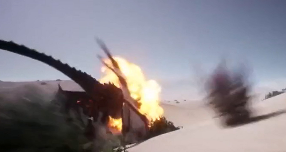 網友自製《飛龍模擬器》可控制巨龍跑跳飛行噴火球 網友自製《飛龍模擬器》可控制巨龍跑跳飛行噴火球