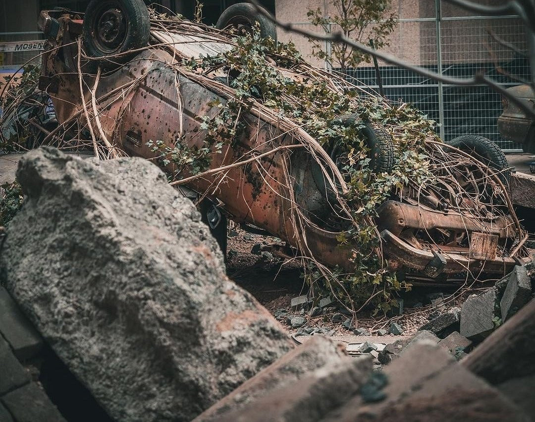 《最後的生還者》電視劇新片場照 喬爾正面亮相 《最後的生還者》電視劇新片場照 喬爾正面亮相