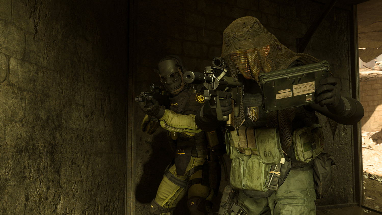 《決勝時刻16大逃殺》玩法規則介紹 玩法技巧分享 《決勝時刻16大逃殺》玩法規則介紹 玩法技巧分享