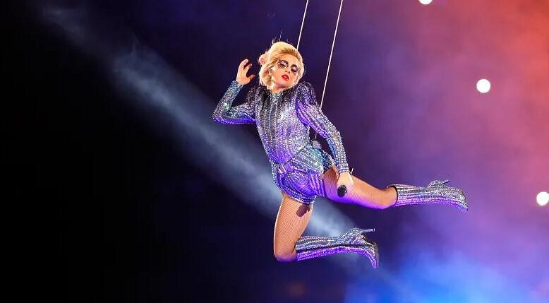 Lady Gaga還在瘋玩《魔兵驚天錄》 沉迷其中玩到手酸疼 Lady Gaga還在瘋玩《魔兵驚天錄》 沉迷其中玩到手酸疼