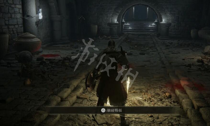 《艾爾登法環》怎麽雙持武器？老頭環賜福作用及雙持武器技巧