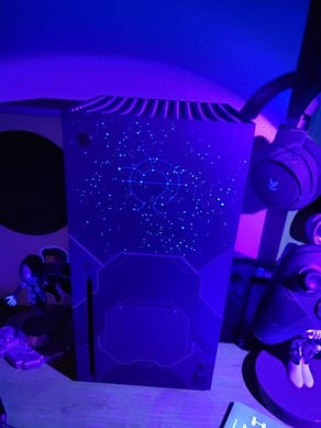 微軟在主機和搖桿中隱藏Xbox 20周年紀念彩蛋 微軟在主機和搖桿中隱藏Xbox 20周年紀念彩蛋