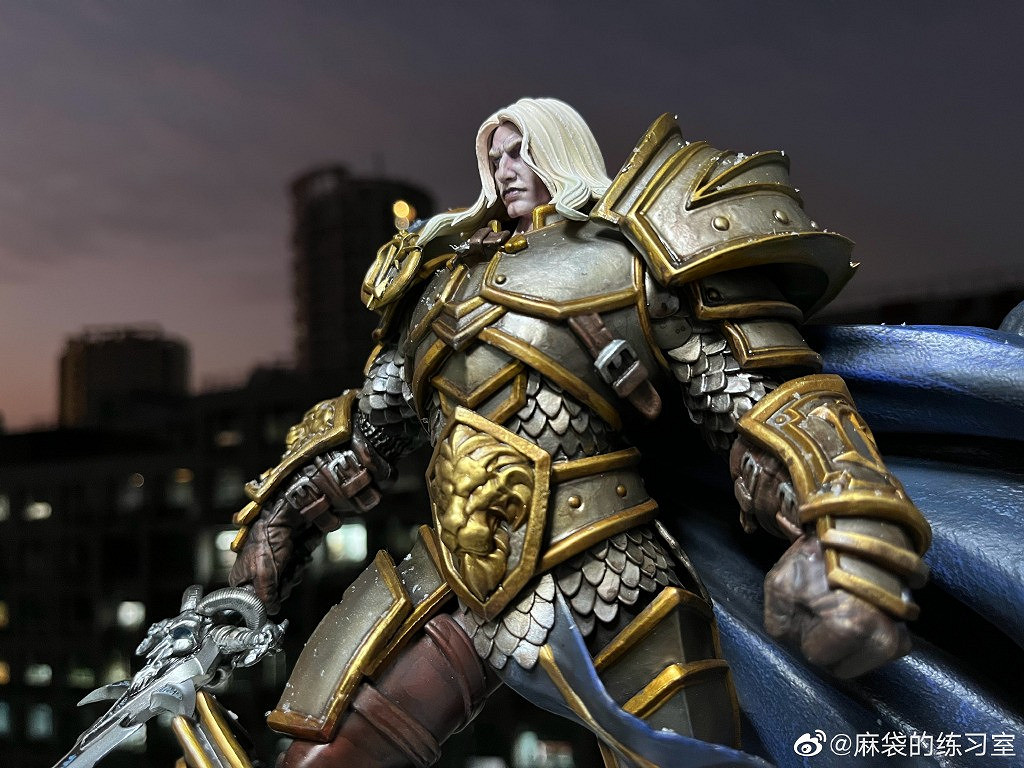 《魔獸爭霸3:重製版》阿爾薩斯雕像大神究極重塗 遠超官方原版 《魔獸爭霸3:重製版》阿爾薩斯雕像大神究極重塗 遠超官方原版