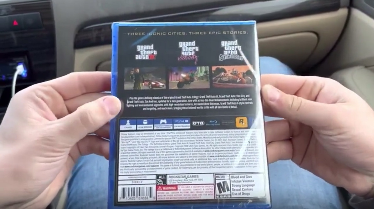 國外網友開箱《GTA三部曲:決定版》PS4實體版 不贈送手冊地圖 國外網友開箱《GTA三部曲:決定版》PS4實體版 不贈送手冊地圖