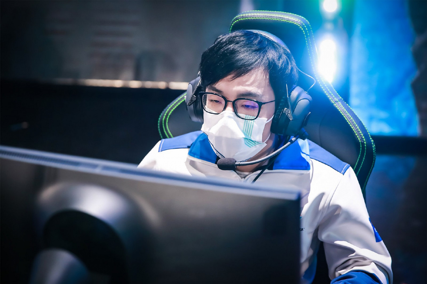 《DOTA2》IWO總決賽結束 茶隊3:1戰勝XG奪冠 《DOTA2》IWO總決賽結束 茶隊3:1戰勝XG奪冠