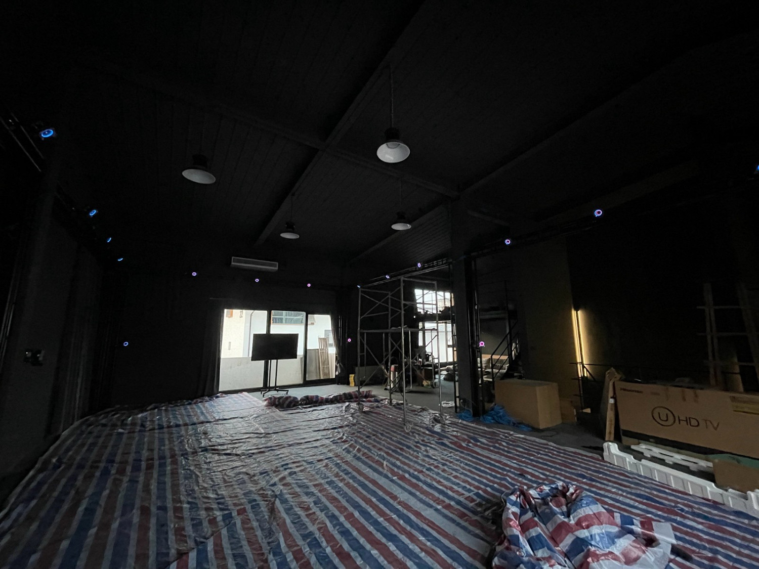 《黑神話:悟空》主創分享動捕現場照 真是妥妥的 《黑神話:悟空》主創分享動捕現場照 真是妥妥的