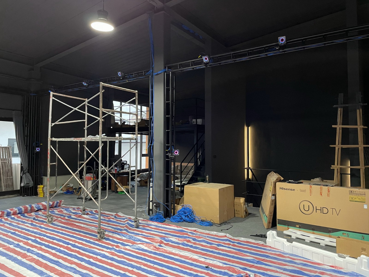 《黑神話:悟空》主創分享動捕現場照 真是妥妥的 《黑神話:悟空》主創分享動捕現場照 真是妥妥的