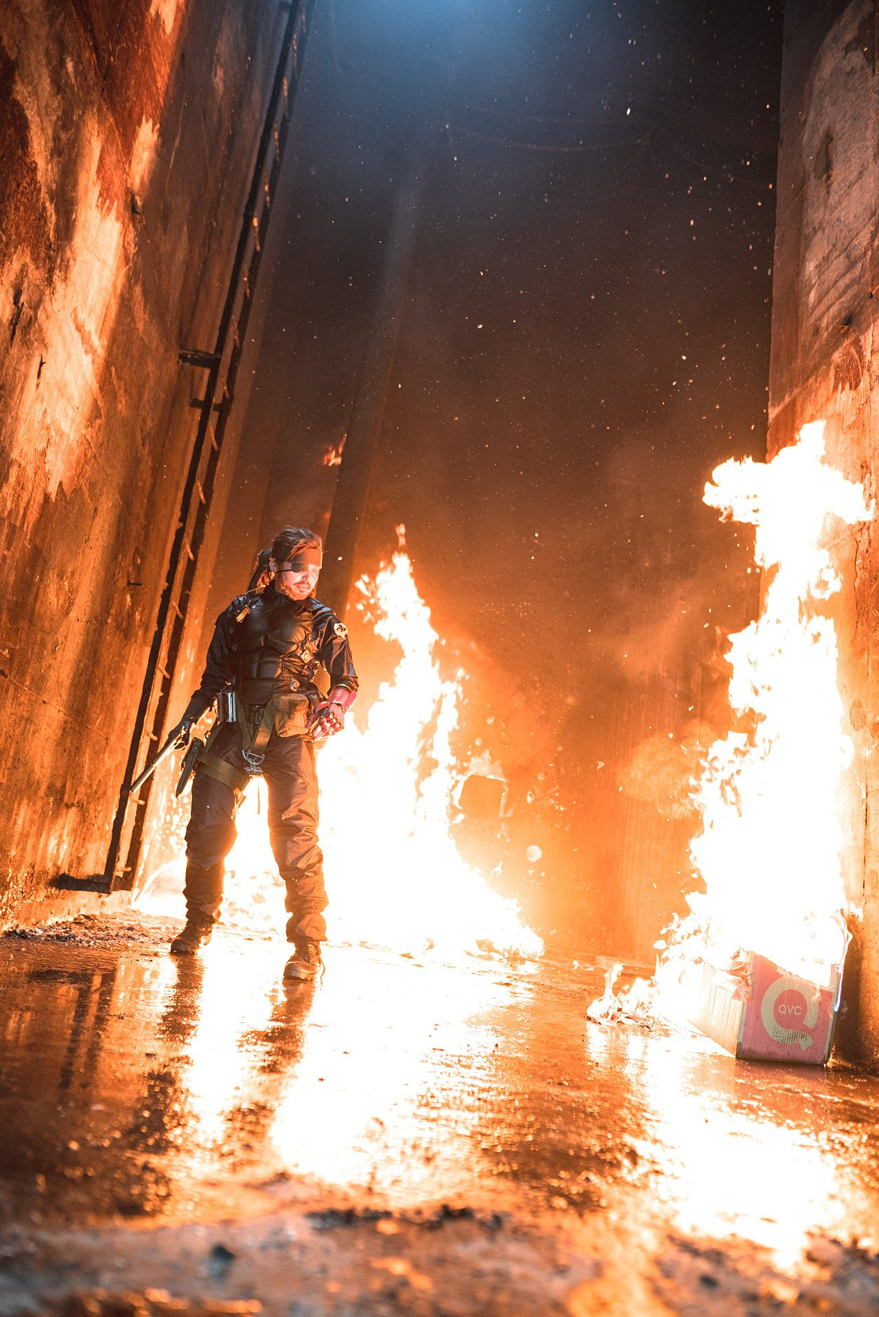 場景氣勢驚人!玩家精品COS《潛龍諜影5:幻痛》獲小島點讚 場景氣勢驚人!玩家精品COS《潛龍諜影5:幻痛》獲小島點讚