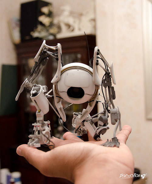 3D列印技術碉堡 看《傳送門2》Atlas手辦製作流程