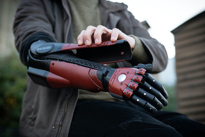 科拿米公開最新《潛龍諜影》義手罩宣傳片 美觀性實用度兼具