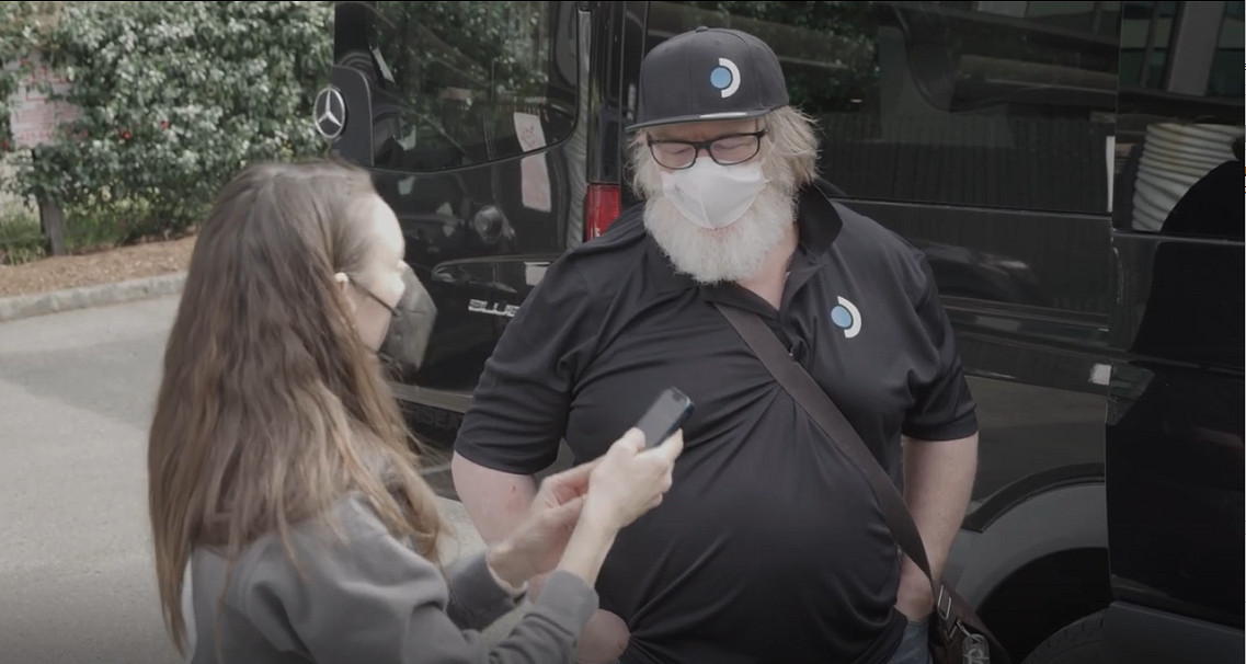 酸了！V社發布G胖派送Steam Deck官方影片