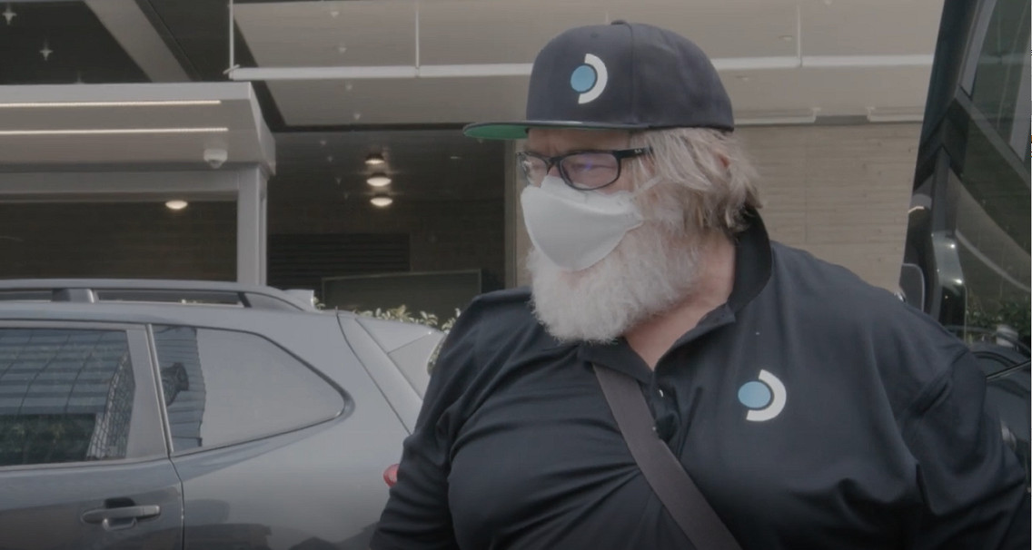 酸了！V社發布G胖派送Steam Deck官方影片