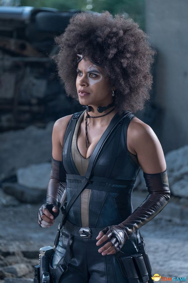 《死侍2》電影新劇照公布 紫髮美女與黑後亮相