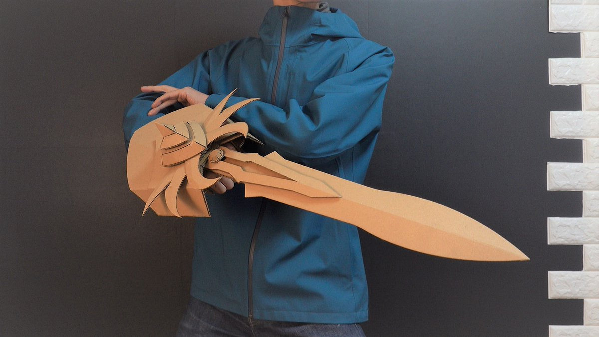 日本紙板手工達人 再現《艾爾登法環》經典武器電鋸 日本紙板手工達人 再現《艾爾登法環》經典武器電鋸