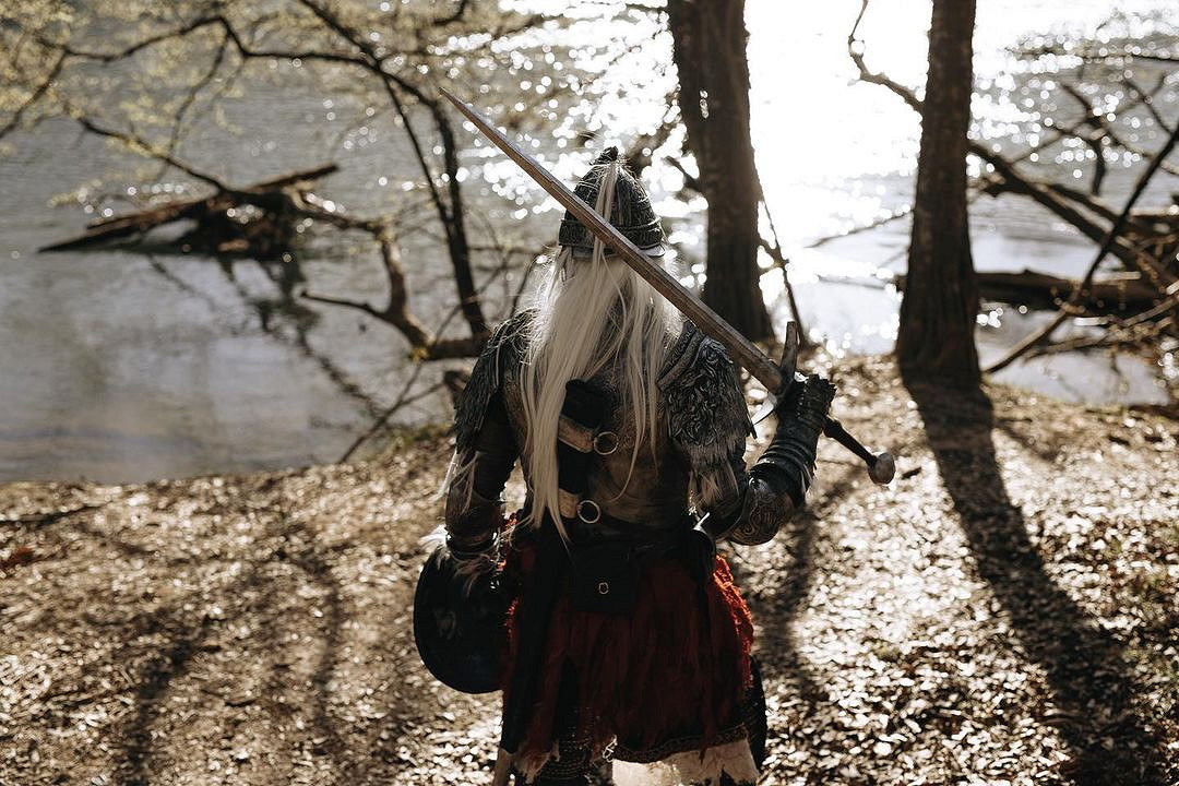 《艾爾登法環》精美Cosplay集錦 瑪莉卡女王請和我結婚