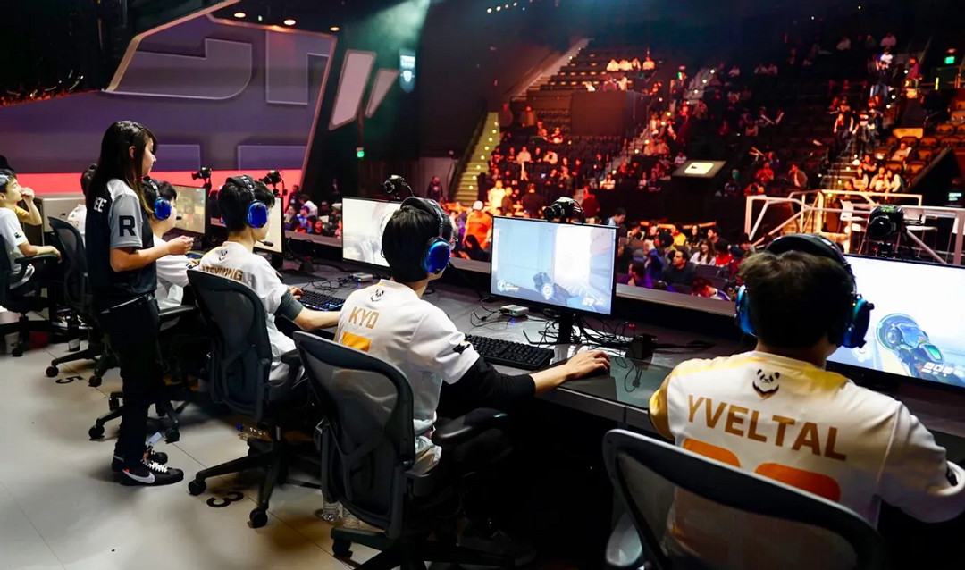 暴雪找到了“父親”微軟，卻失去了金主爸爸