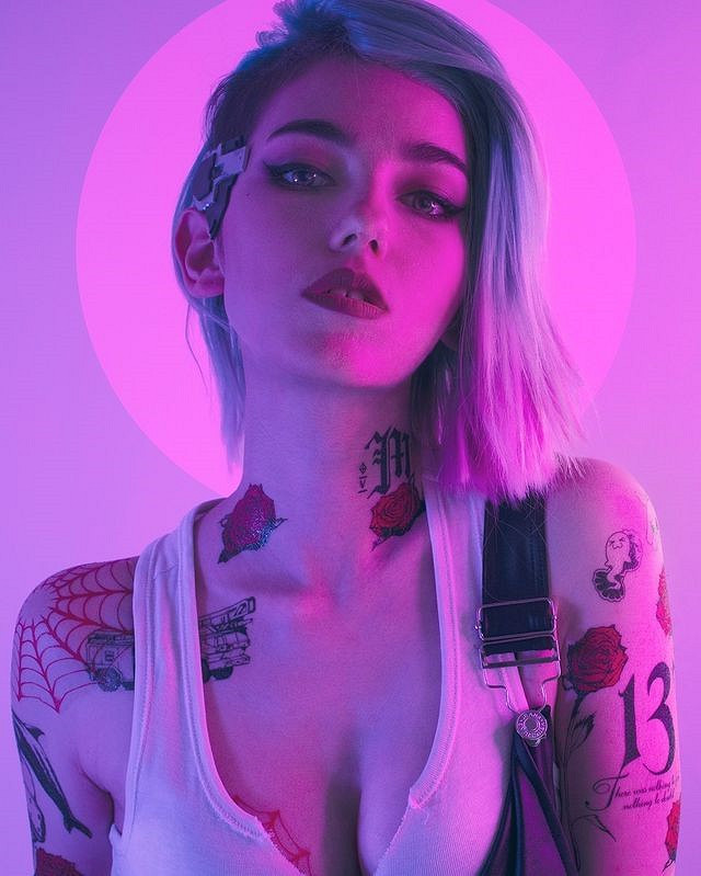 比利時正妹COS《2077》朱迪:竟然比原版更具風情! 比利時正妹COS《2077》朱迪:竟然比原版更具風情!