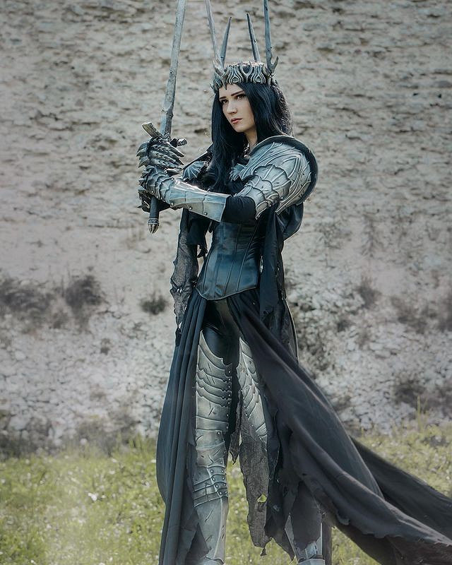 女菩薩二階呢？俄妹COS《艾爾登法環》女武神視效拉滿