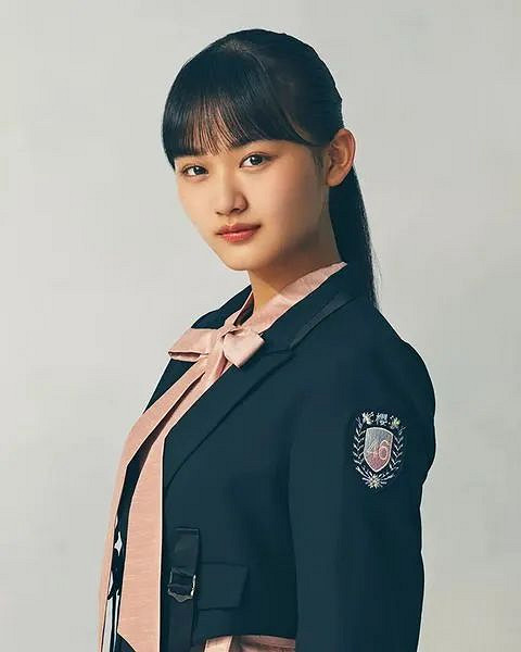 日本16歲小偶像火出圈 清純笑容讓無數人淪陷其中！