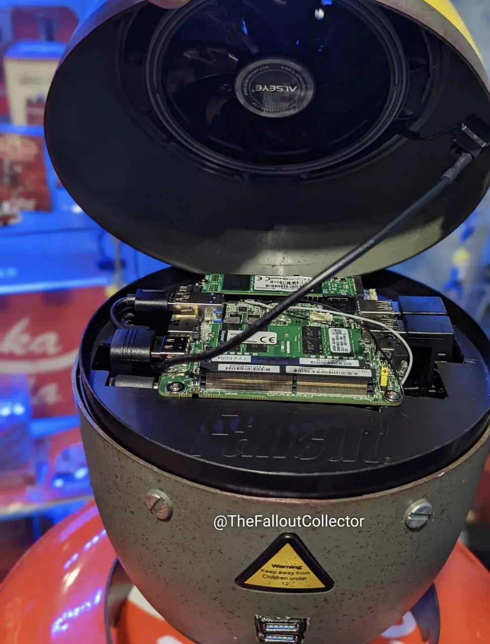 真·核彈級電腦!《輻射》粉絲製作迷你核彈外形電腦 真·核彈級電腦!《輻射》粉絲製作迷你核彈外形電腦