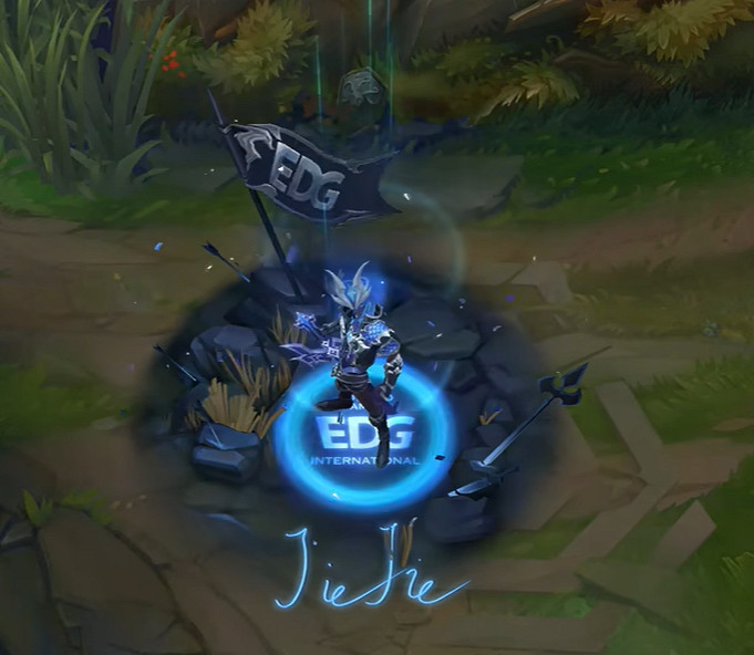 EDG的銀龍騎士團——聖槍哥終於拿到了他的聖槍 EDG的銀龍騎士團——聖槍哥終於拿到了他的聖槍