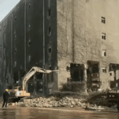 與天降少女來了個肉體碰撞 動圖 人過五十依舊愛搞顏色 與天降少女來了個肉體碰撞 動圖 人過五十依舊愛搞顏色
