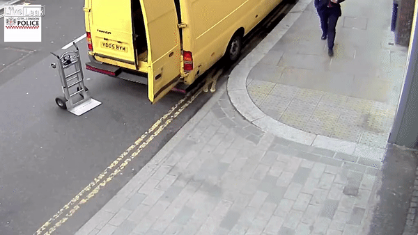 與天降少女來了個肉體碰撞 動圖 人過五十依舊愛搞顏色 與天降少女來了個肉體碰撞 動圖 人過五十依舊愛搞顏色