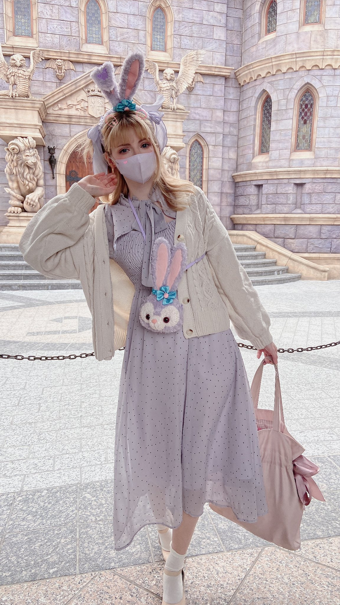 愛爾蘭小姐姐COS《原神》莫娜：黑絲網襪超正兔女郎！