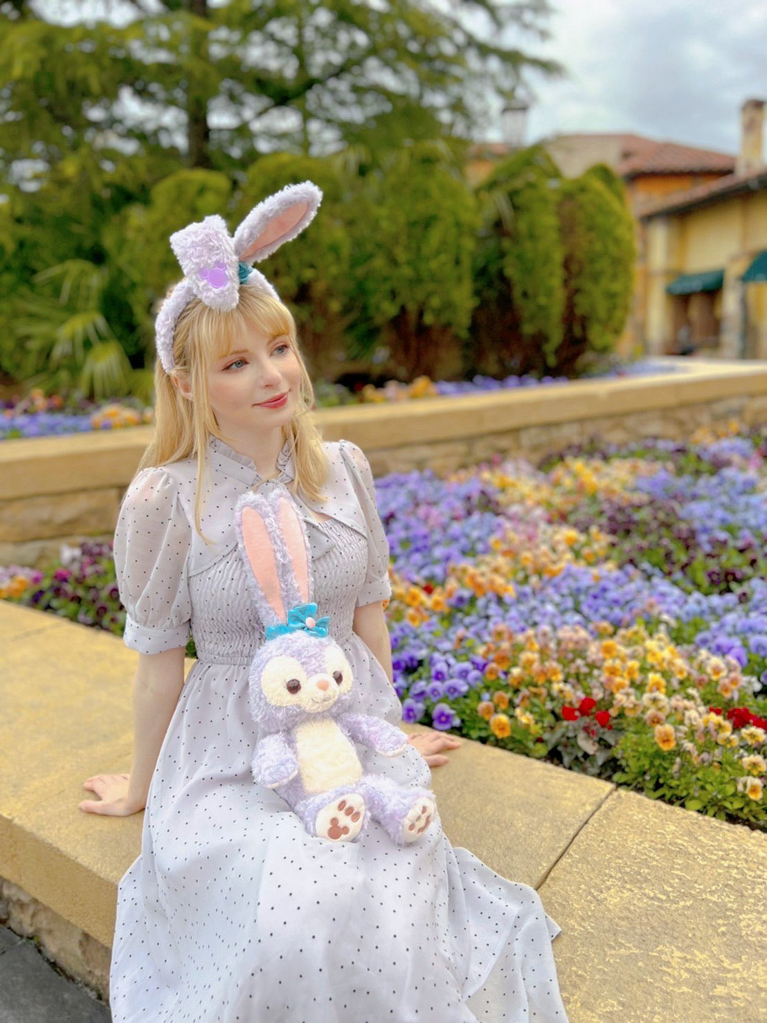 愛爾蘭小姐姐COS《原神》莫娜：黑絲網襪超正兔女郎！