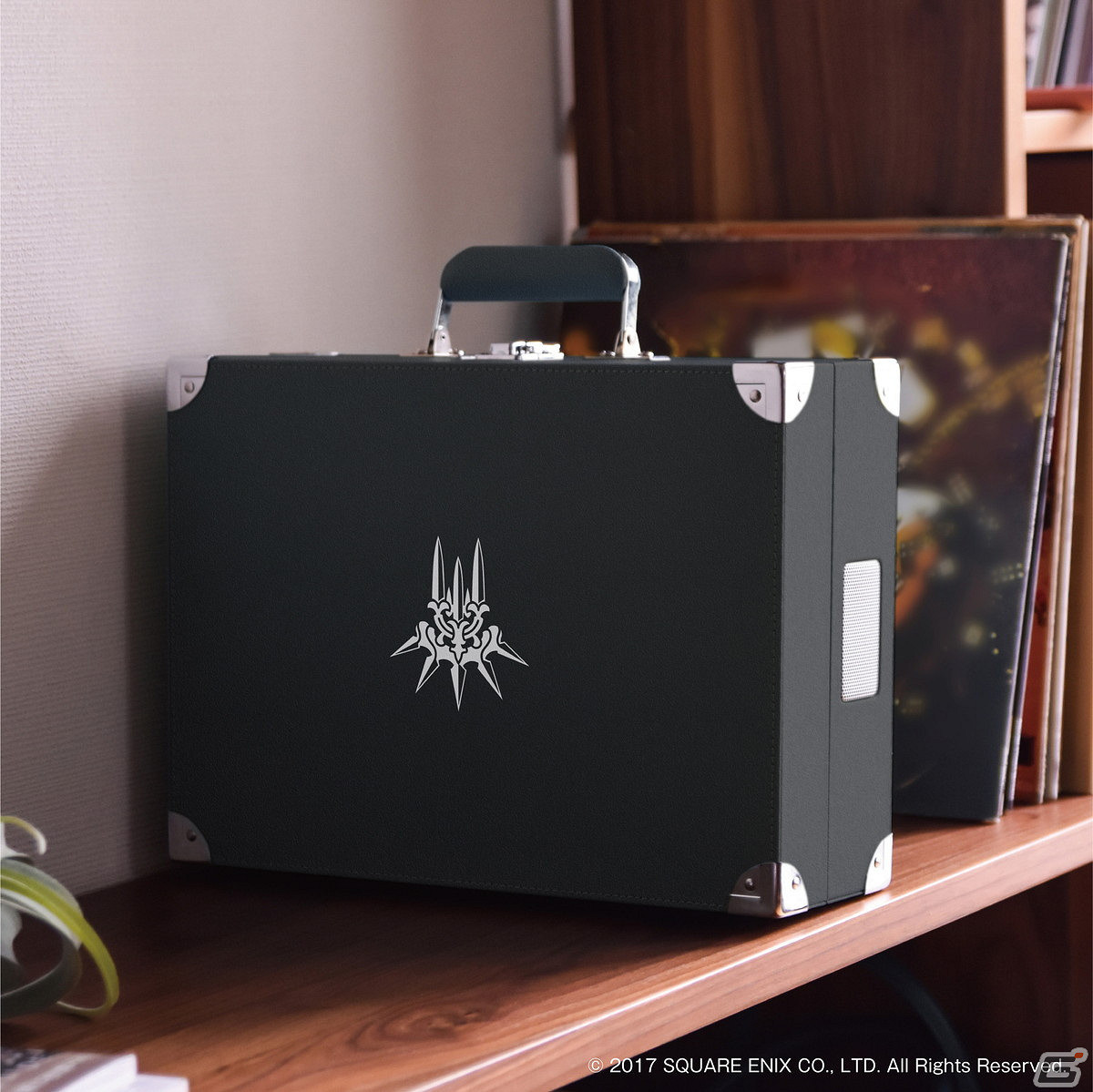 聽這鋼鐵哭泣的聲音 《 尼爾 機械紀元》主題留聲機