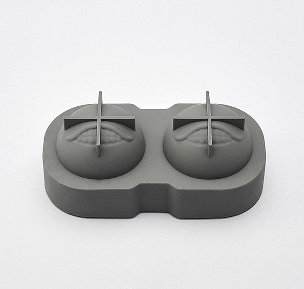 橫尾太郎腦袋泡酒喝？SE公布《尼爾》埃米爾主題冰格