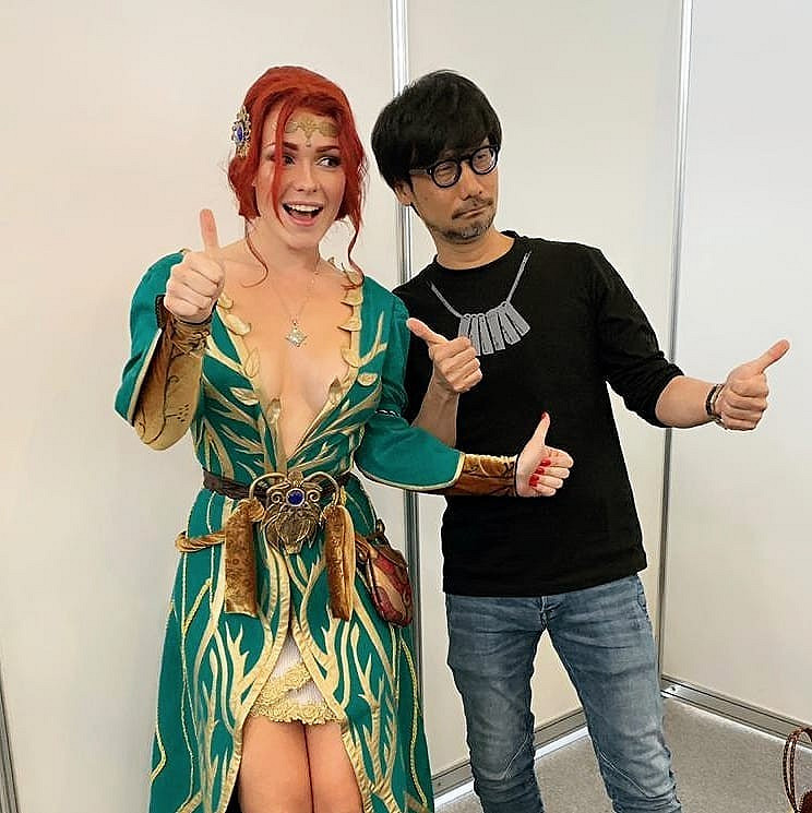 烏克蘭正妹COS《巫師3》葉奈法:黑絲深V的成熟誘惑! 烏克蘭正妹COS《巫師3》葉奈法:黑絲深V的成熟誘惑!