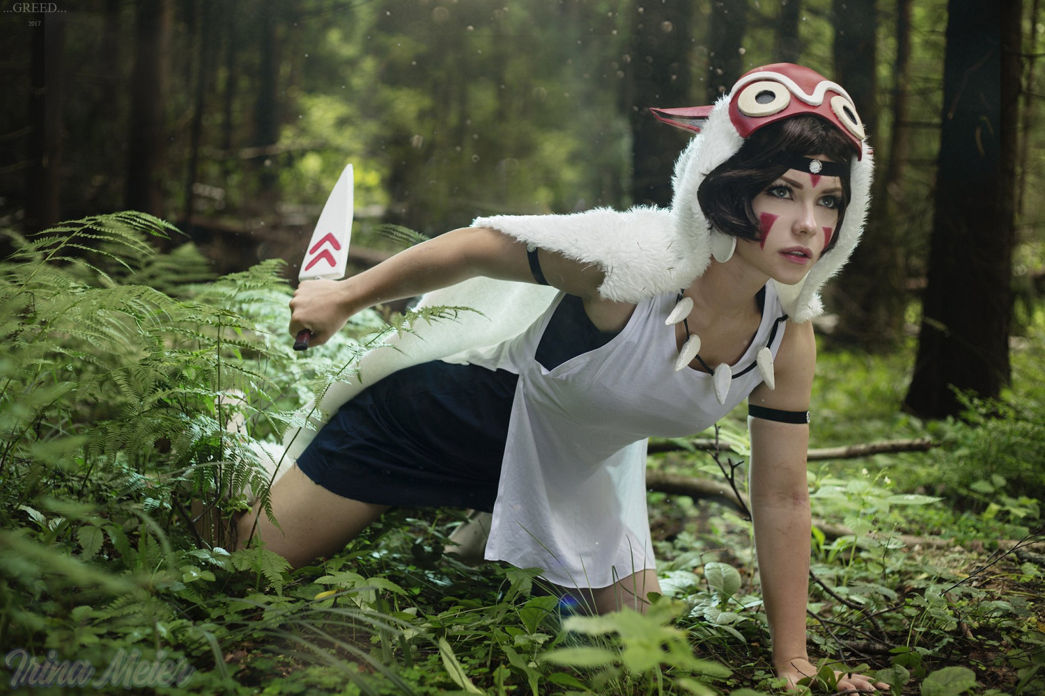 烏克蘭正妹COS《巫師3》葉奈法:黑絲深V的成熟誘惑! 烏克蘭正妹COS《巫師3》葉奈法:黑絲深V的成熟誘惑!