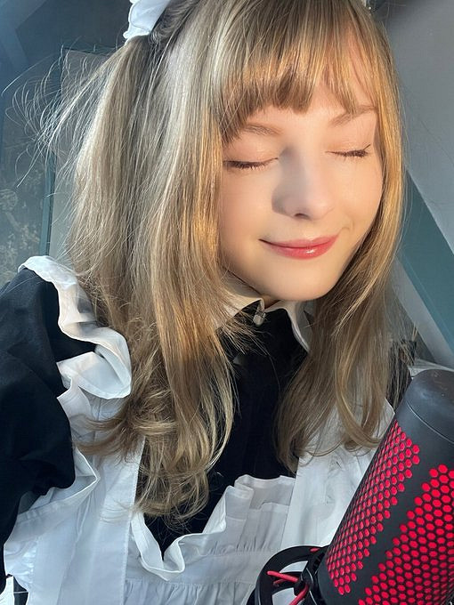 《生化4：重製版》阿什莉臉模性感美照！私密溫泉影片