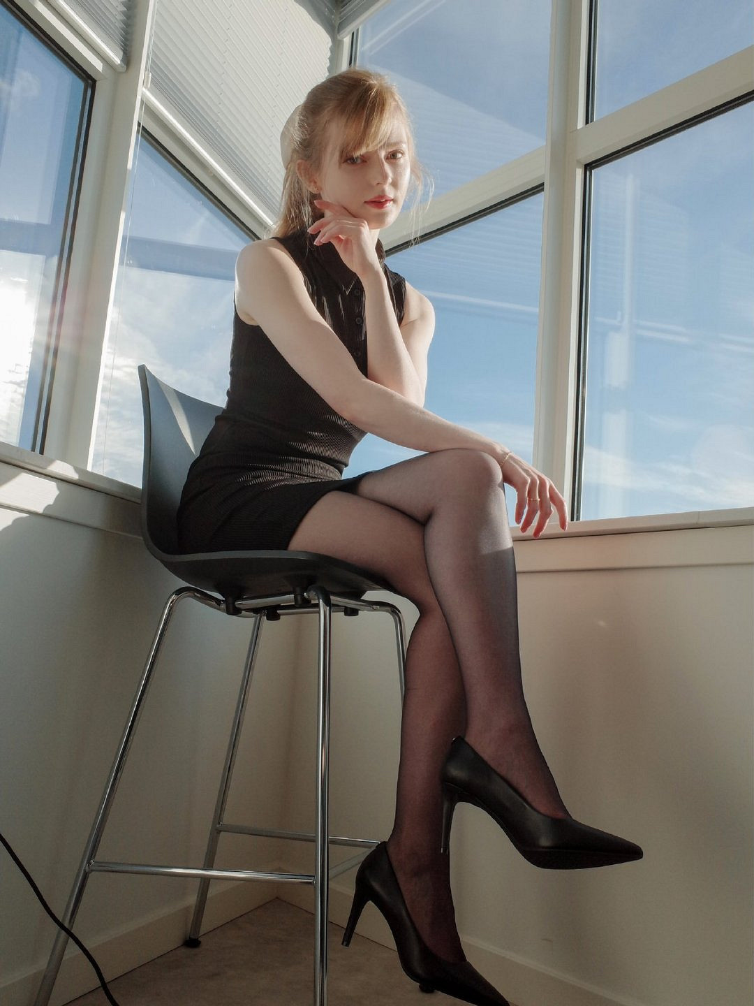 《生化4：重製版》阿什莉臉模性感美照！私密溫泉影片