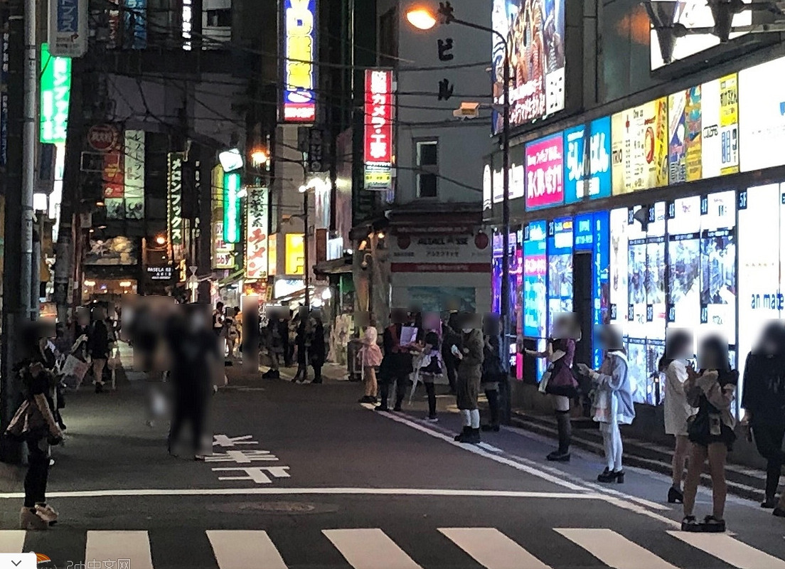 二次元的秋葉原還有純愛，在現實中卻變成了風俗街