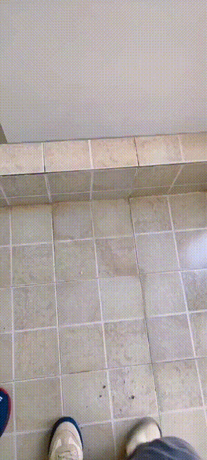 拯救失足少女結果自己下海 動圖 大爺上年紀了體力依舊 拯救失足少女結果自己下海 動圖 大爺上年紀了體力依舊