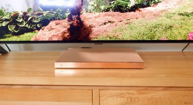 技術宅大神出手！魔改"超薄版PS5"：2cm水冷散熱！