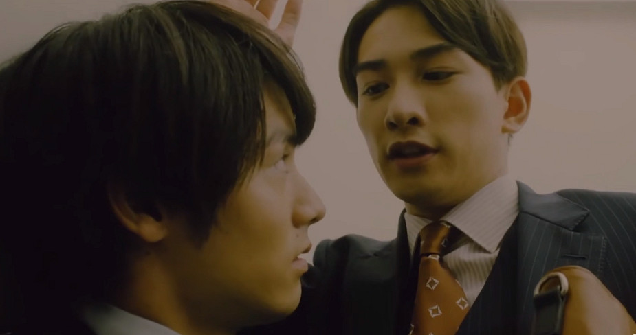 如果早知道,當上假面騎士也要“下海拍片” 如果早知道,當上假面騎士也要“下海拍片”